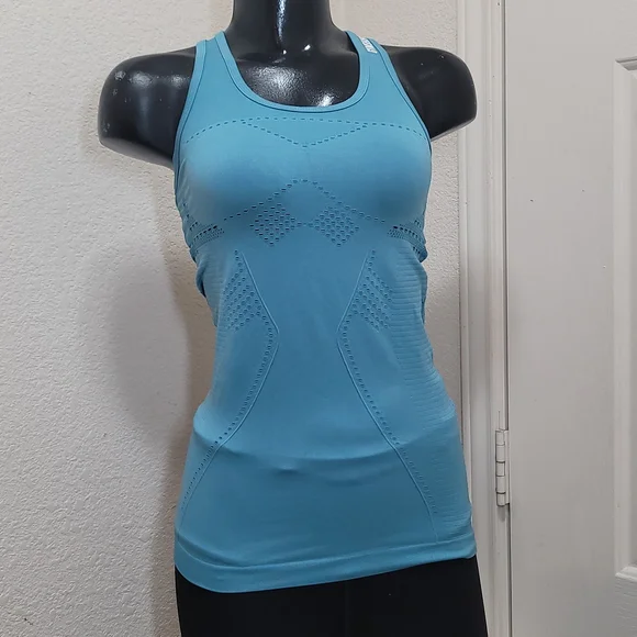 GYMSHARK Flawless Knit Vest Tank Top - Picture 1 of 8